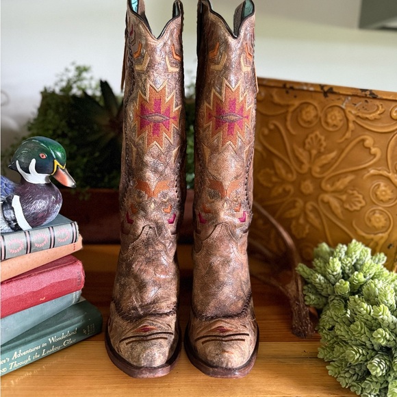 Corral | Shoes | Corral Vintage G2872 Cowboy Boots With  display picture 1